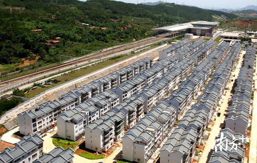 图为赤水新村航拍图。童铜韶、张伟、杨纯摄 图为赤水新村航拍图。童铜韶、张伟、杨纯摄