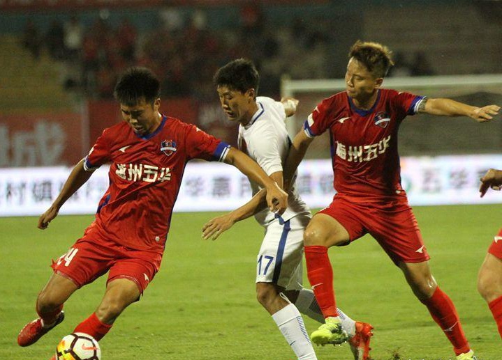 1-1！中超新军2轮不败！33岁门神爆发梅州客家反弹沧州队守平