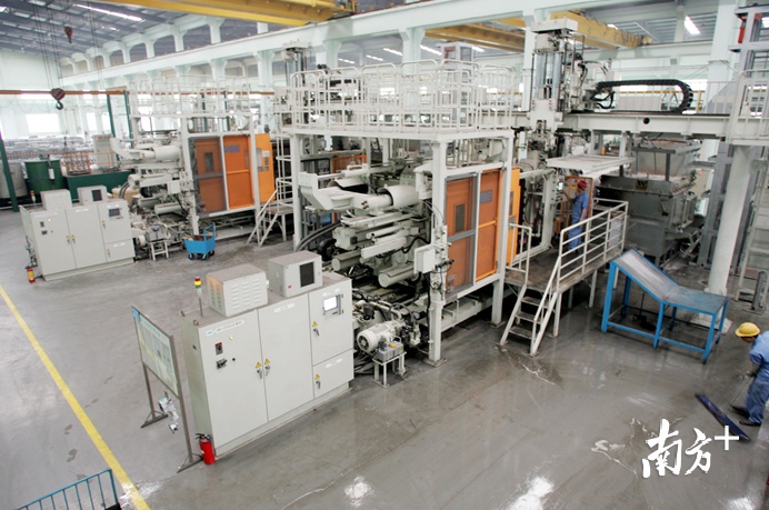 文灿压铸车间。资料图片