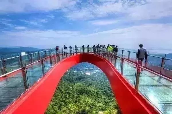 东莞观音山玻璃桥图片