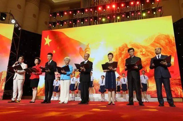 及1.5亿中小学生!全国中小学语文示范诵读库作