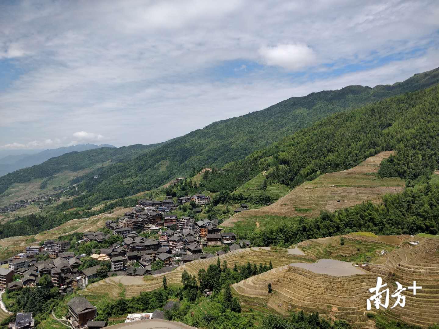 在龙脊景区的绝美风光背后，一套系统的发展模式让这里的农民们享受到旅游业发展红利。南方日报记者 赵越 摄