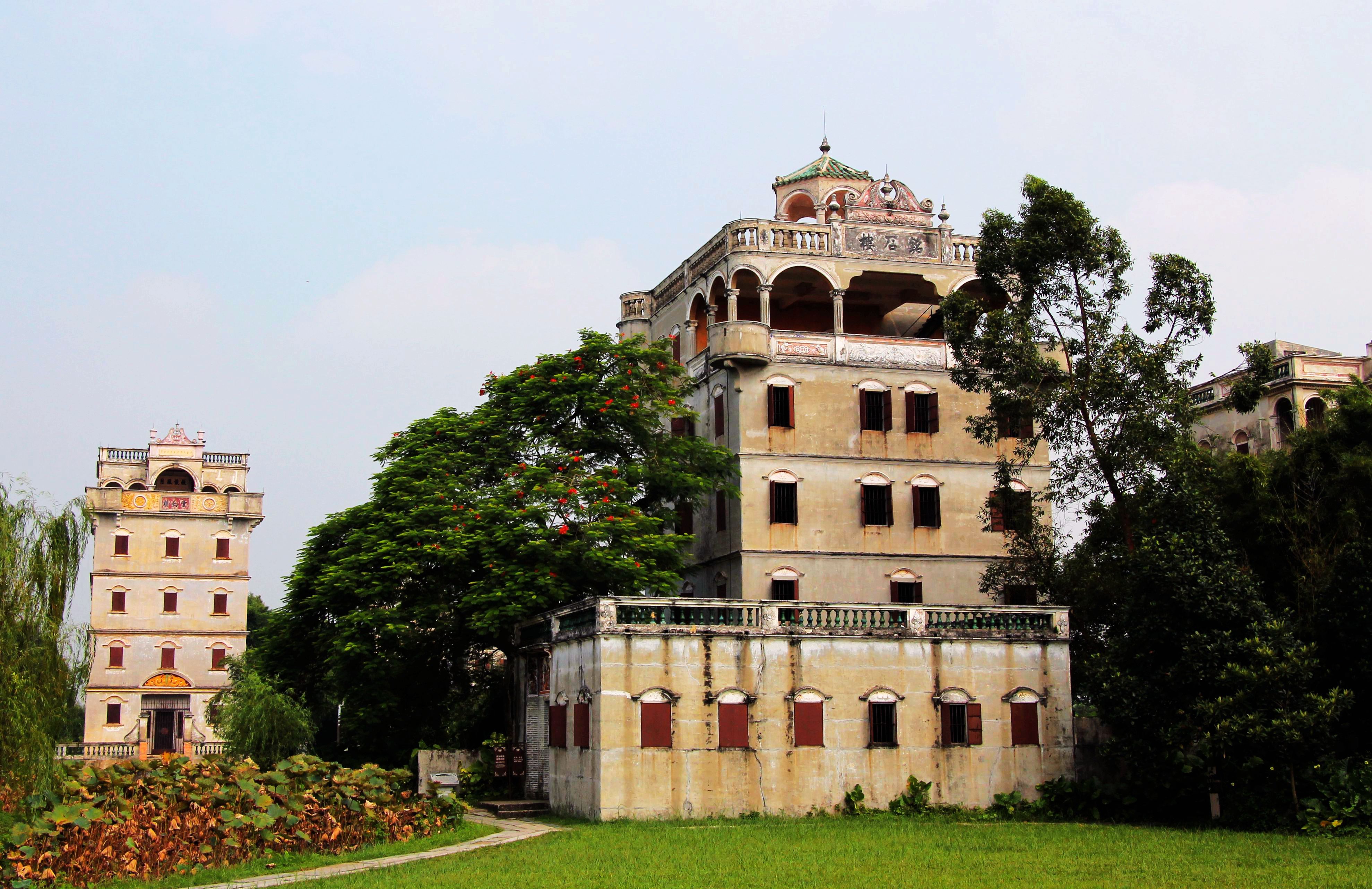 用时参考:1天门票:联票180元,包括立园,自力村碉楼群,赤坎影视城,锦江