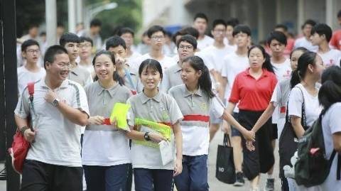 特别策划|除了高分学子，东莞这所学校还在探索这件大事情