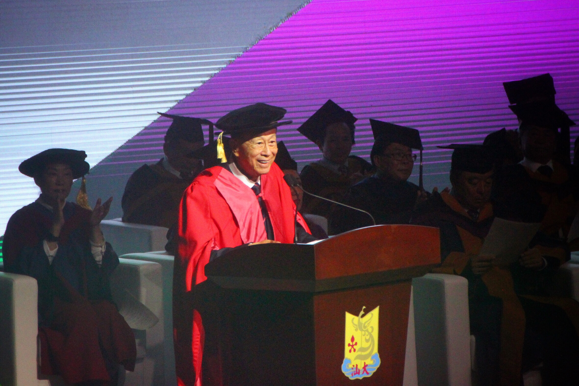 李嘉诚致辞。杨立轩 摄