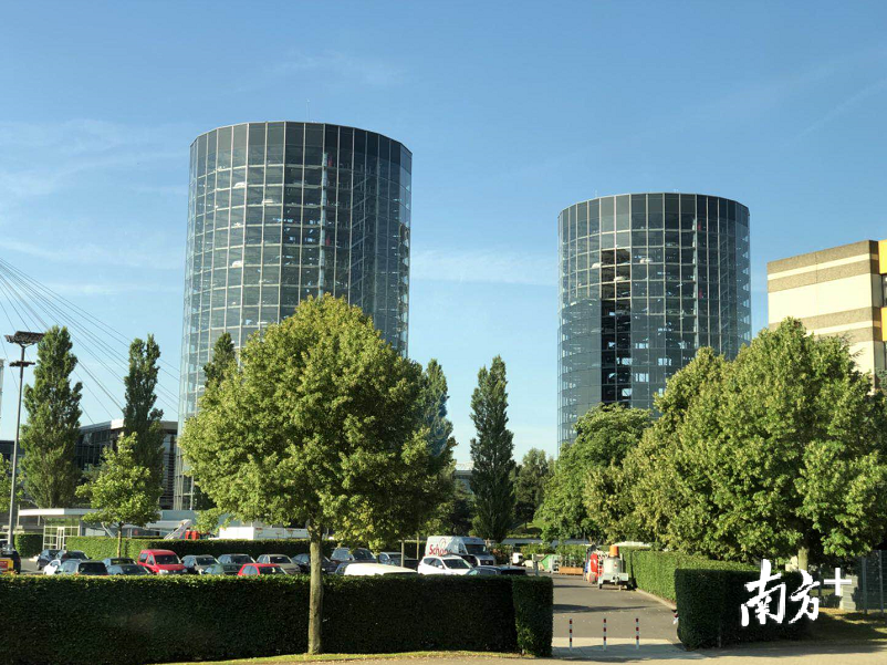 大众用来存放汽车的立体仓库——著名的大众汽车城正成为了新的地标。