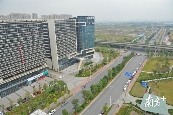 位于三山新城的季华实验室。南方日报记者 戴嘉信 摄