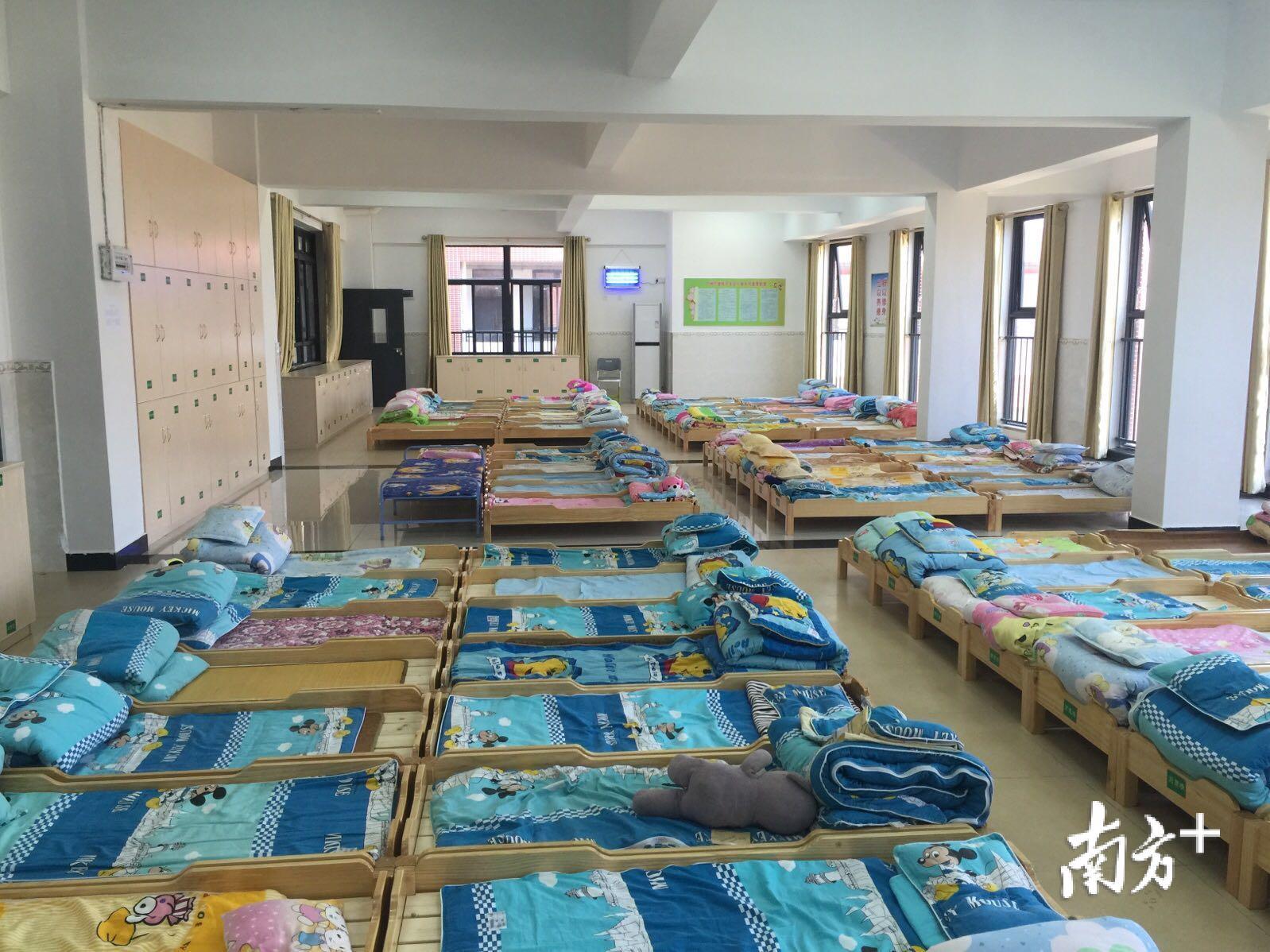 增城开发区小学午休室。受访者供图