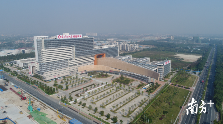 政校合作一年后，南方医科大学顺德医院（顺德区第一人民医院）新院区于今年1月正式启用。（南方+记者 欧阳少伟 摄）