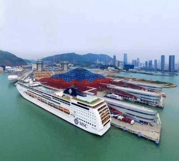 华南地区最大的邮轮母港——蛇口邮轮母港。 华南地区最大的邮轮母港——蛇口邮轮母港。