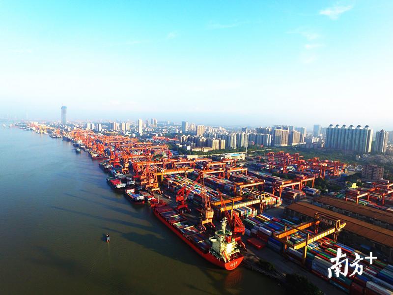 黄埔临港经济区以CBD2.0理念打造广州第二CBD，让千年“古港”“良港”在新时代引领广州未来