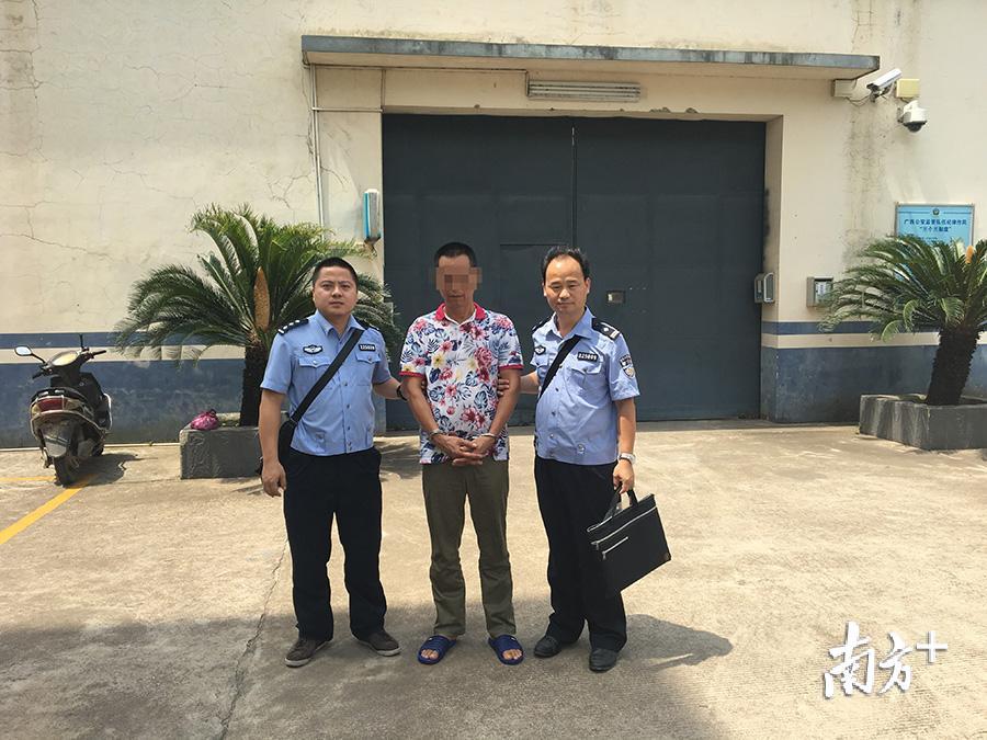 “1040阳光工程”传销案犯罪嫌疑人苏某落网。柯胜荣 摄