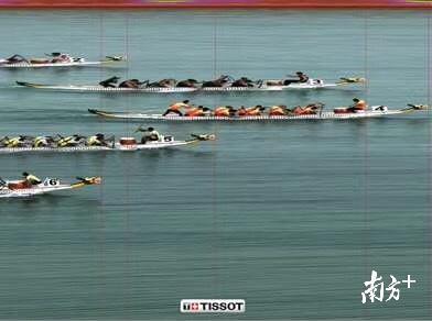 中国男子龙舟队夺冠瞬间。乐从宣办供图