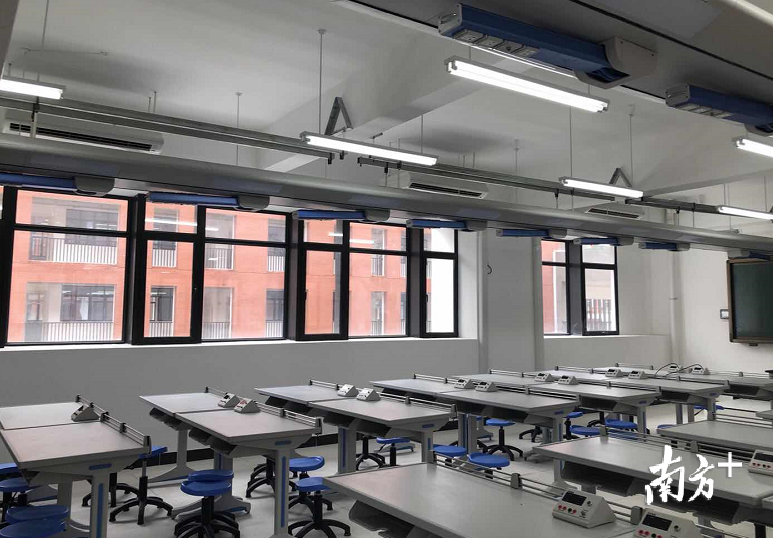 物理实验室。 物理实验室。