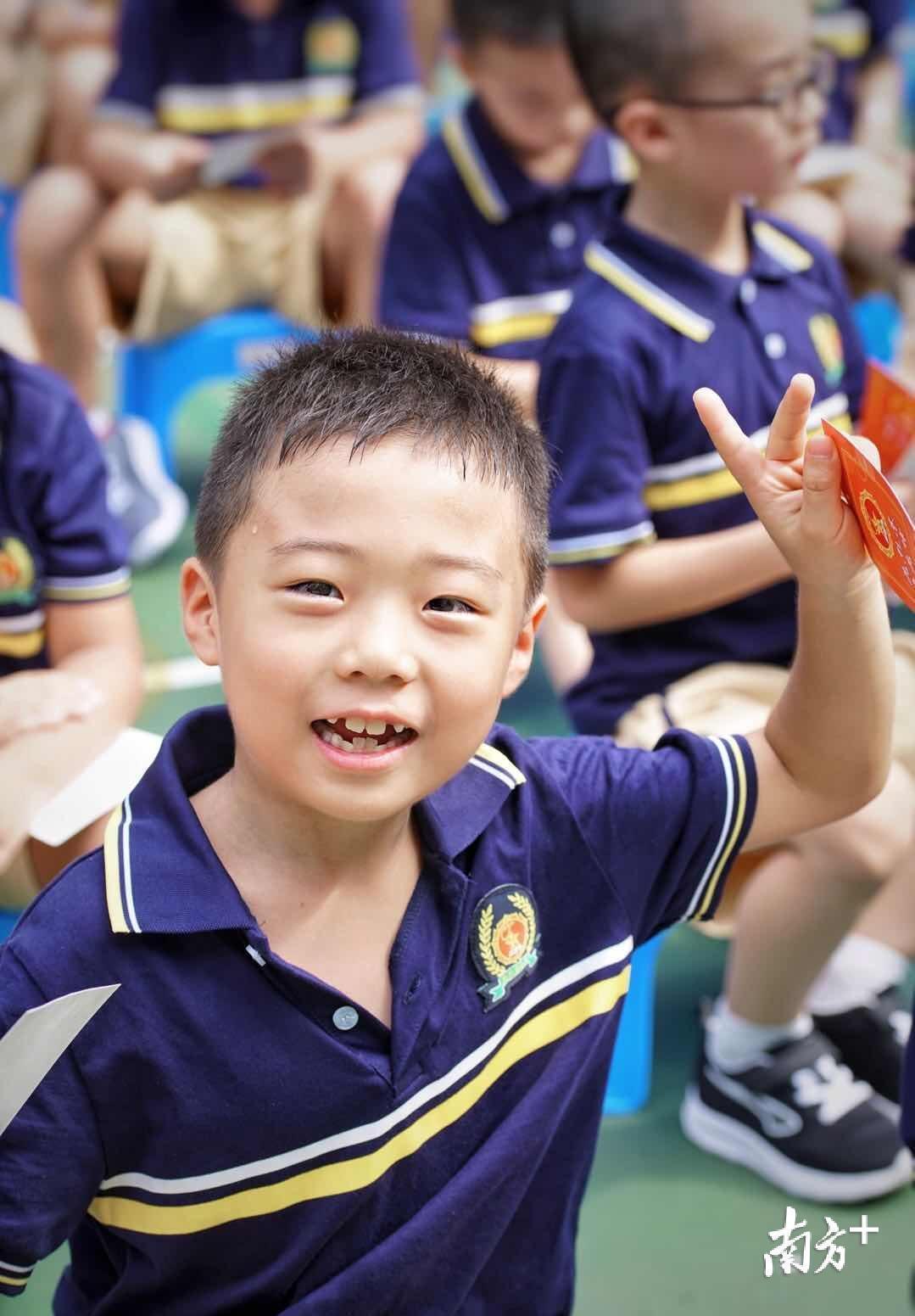 9月3日,廣州天河區先烈東小學珠江新城校區舉辦開學禮,活動現場,一