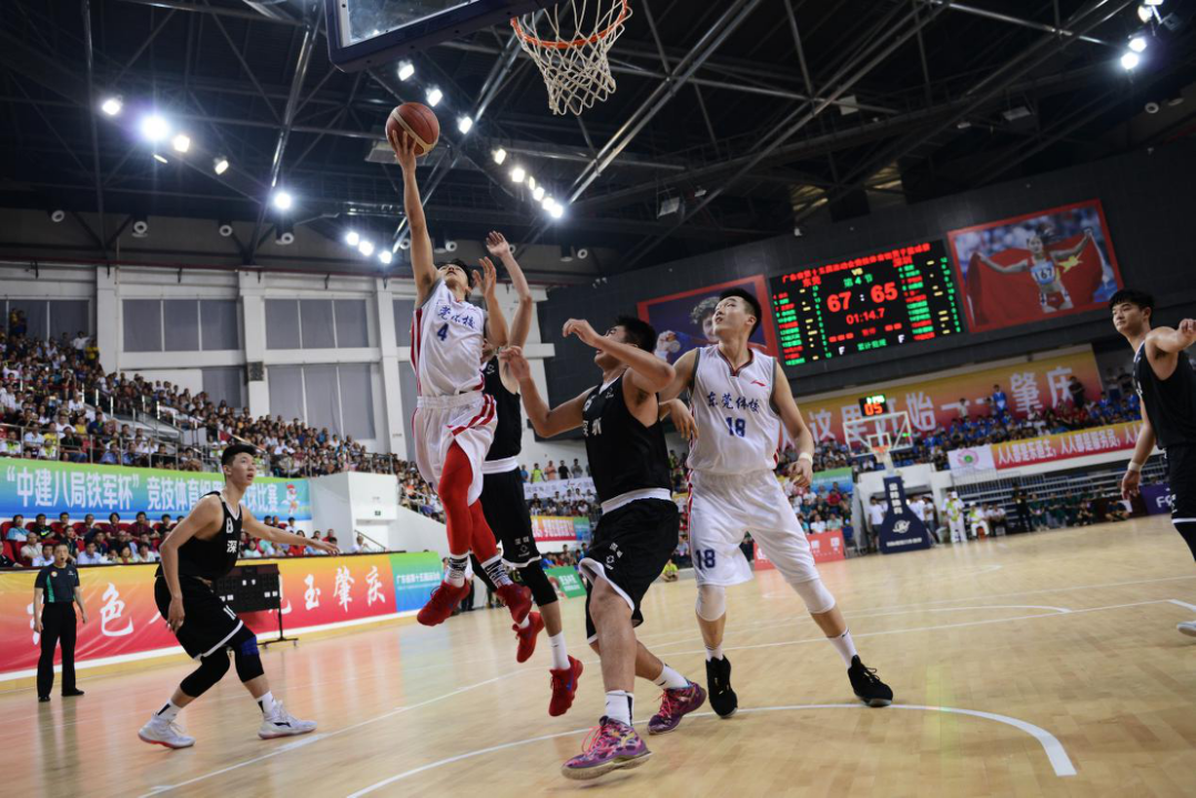 省运会男篮甲组决赛，徐杰最后时刻的稳定发挥带领东莞队险胜深圳