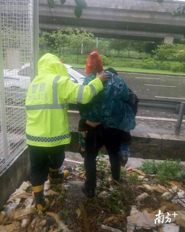 我们的名字叫警察!东莞公安全警出动防御台风