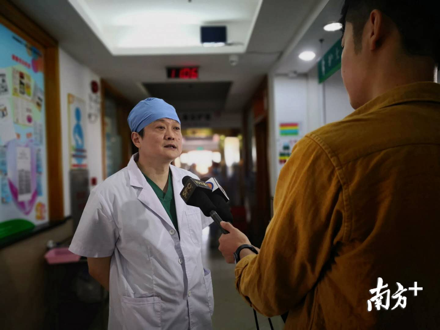 主刀的广州市妇儿中心心脏中心主任陈欣欣接受媒体采访