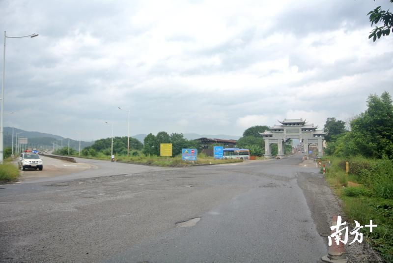 南华寺景区入口