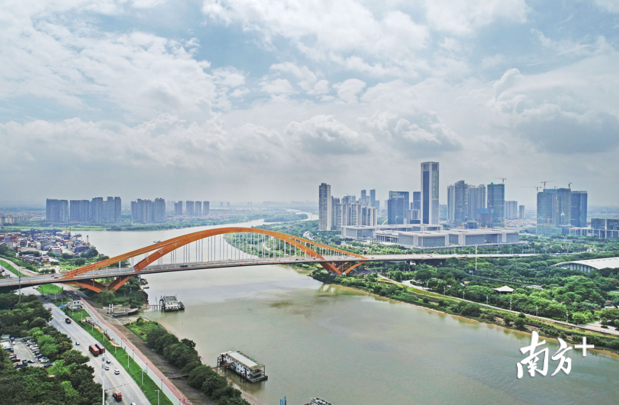 佛山新城实景图。南方日报记者戴嘉信摄 佛山新城实景图。南方日报记者戴嘉信摄