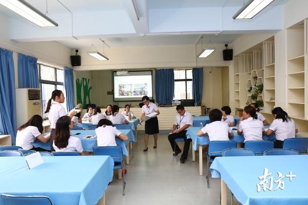 新洲中学科组活动 新洲中学科组活动