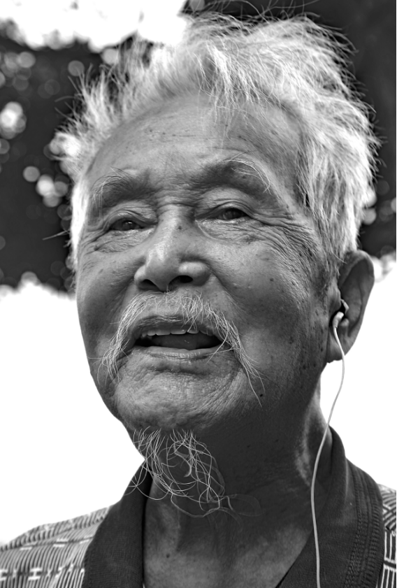 摄影比赛一等奖作品《笑对人生》。温凉摄