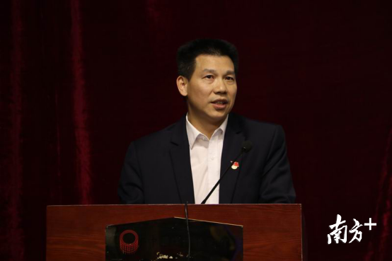 县委常委、纪委书记、监委主任吴一民出席活动并讲话