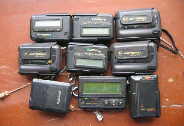 你当年的BB机也是摩托罗拉的吗？