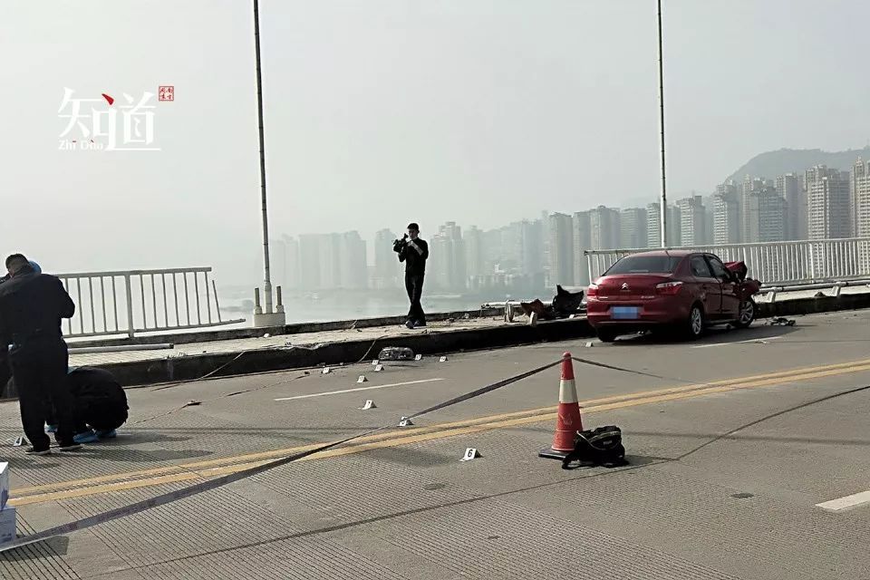 公交车坠江事件反转,到底是谁在黑女司机?