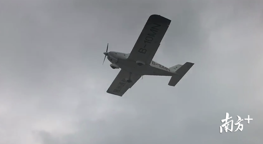 由珠海斗门制造的通航飞机首次在珠海白蕉通用机场顺利完成首飞 由珠海斗门制造的通航飞机首次在珠海白蕉通用机场顺利完成首飞