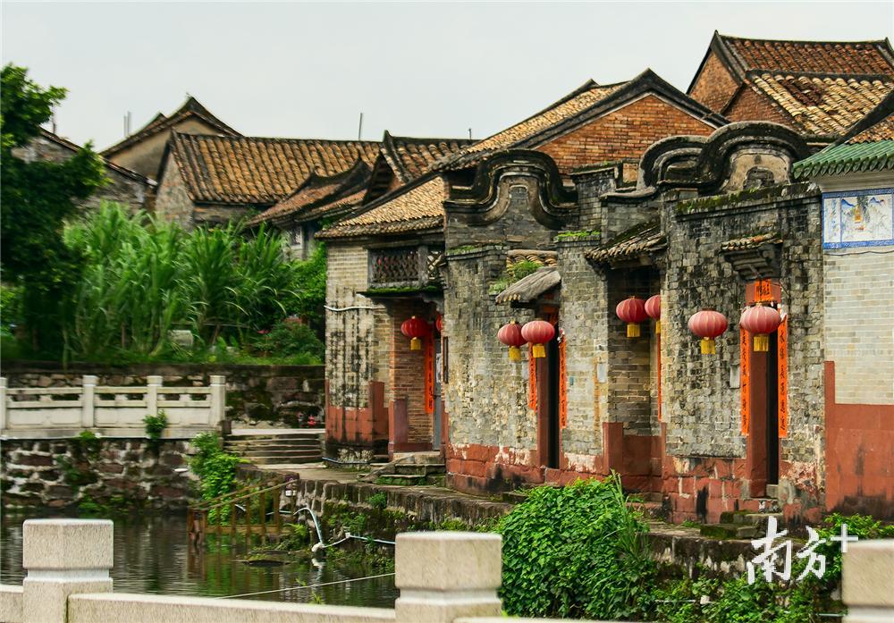 南社作为一座乡野古村，防守围墙如此严密、井然。