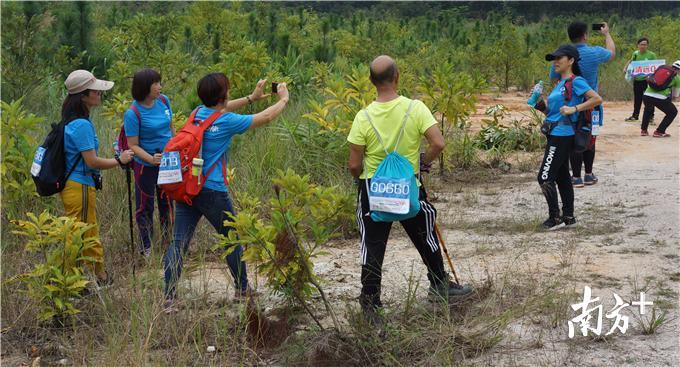 沿途风景优美，各种自拍是必须的。