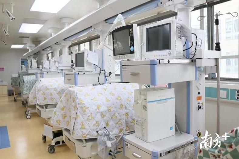 新生儿科重症监护室（NICU）。