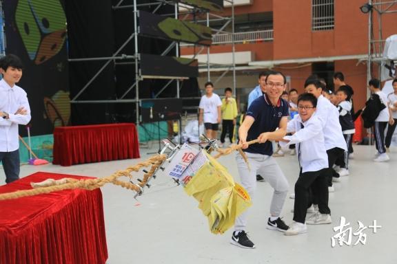 科技竞技现场。受访者供图