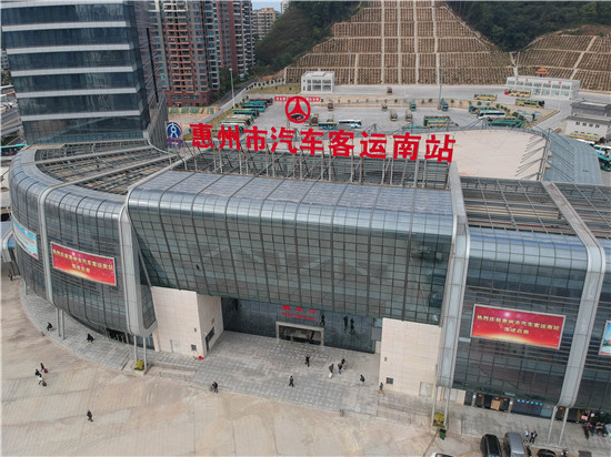 出租车议价不打表,这样的现象在新启用的惠州市汽车客运南站也出现了.