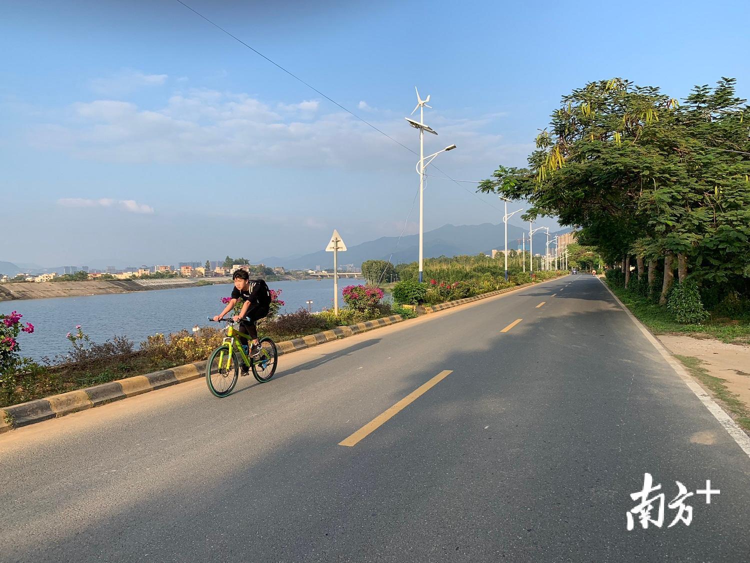 石窟河寿乡画廊。