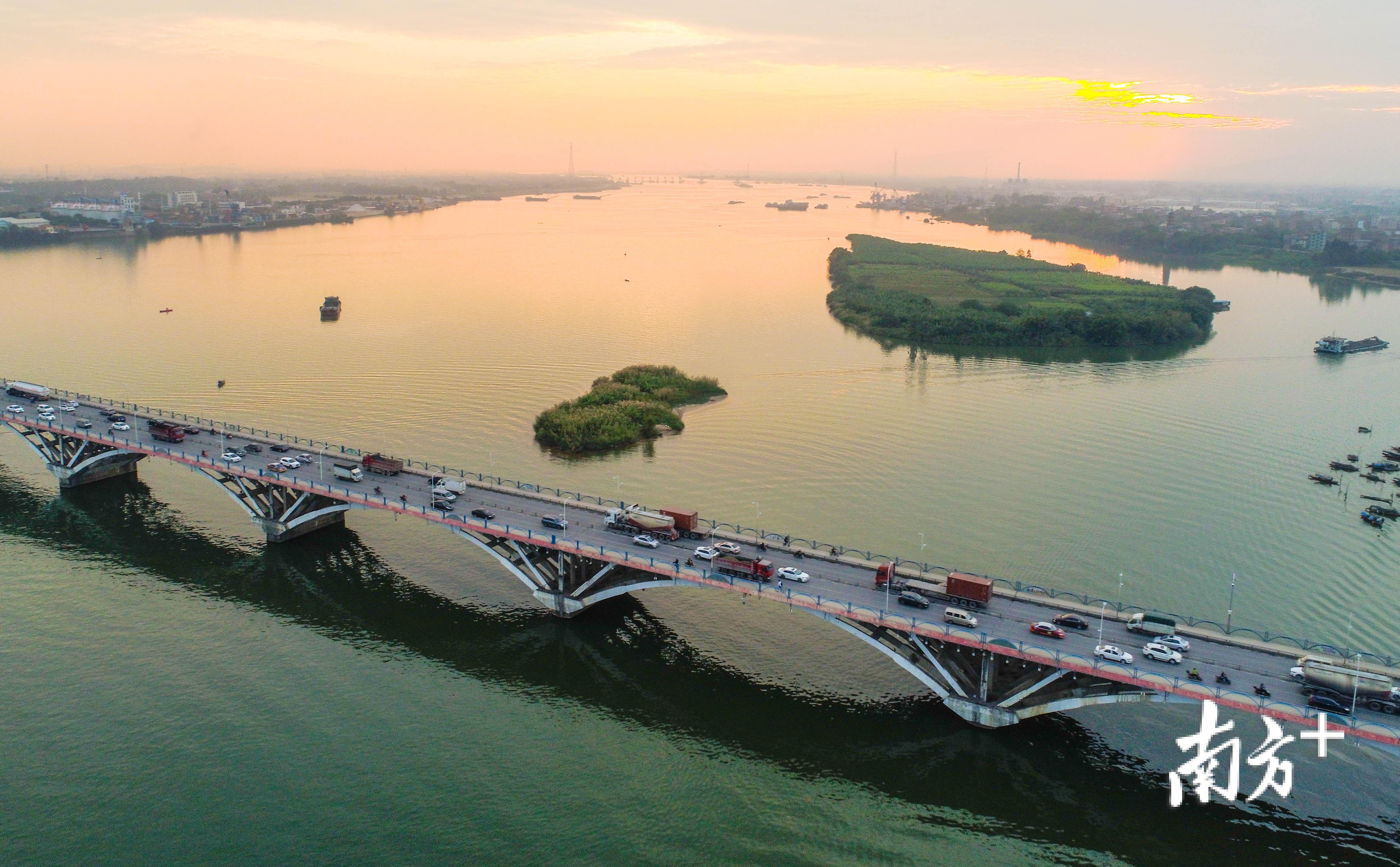 司机大佬请注意清远大桥即将实施交通管制