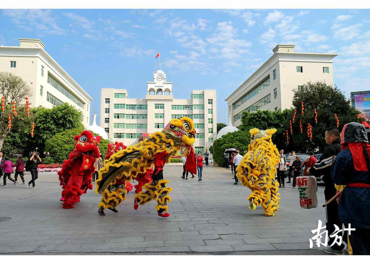 区政府（刘文杰 摄）