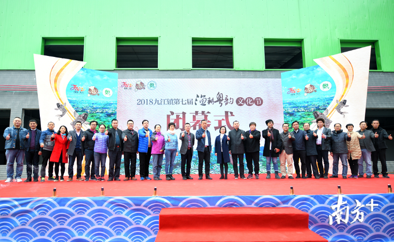 梁平 摄 梁平 摄