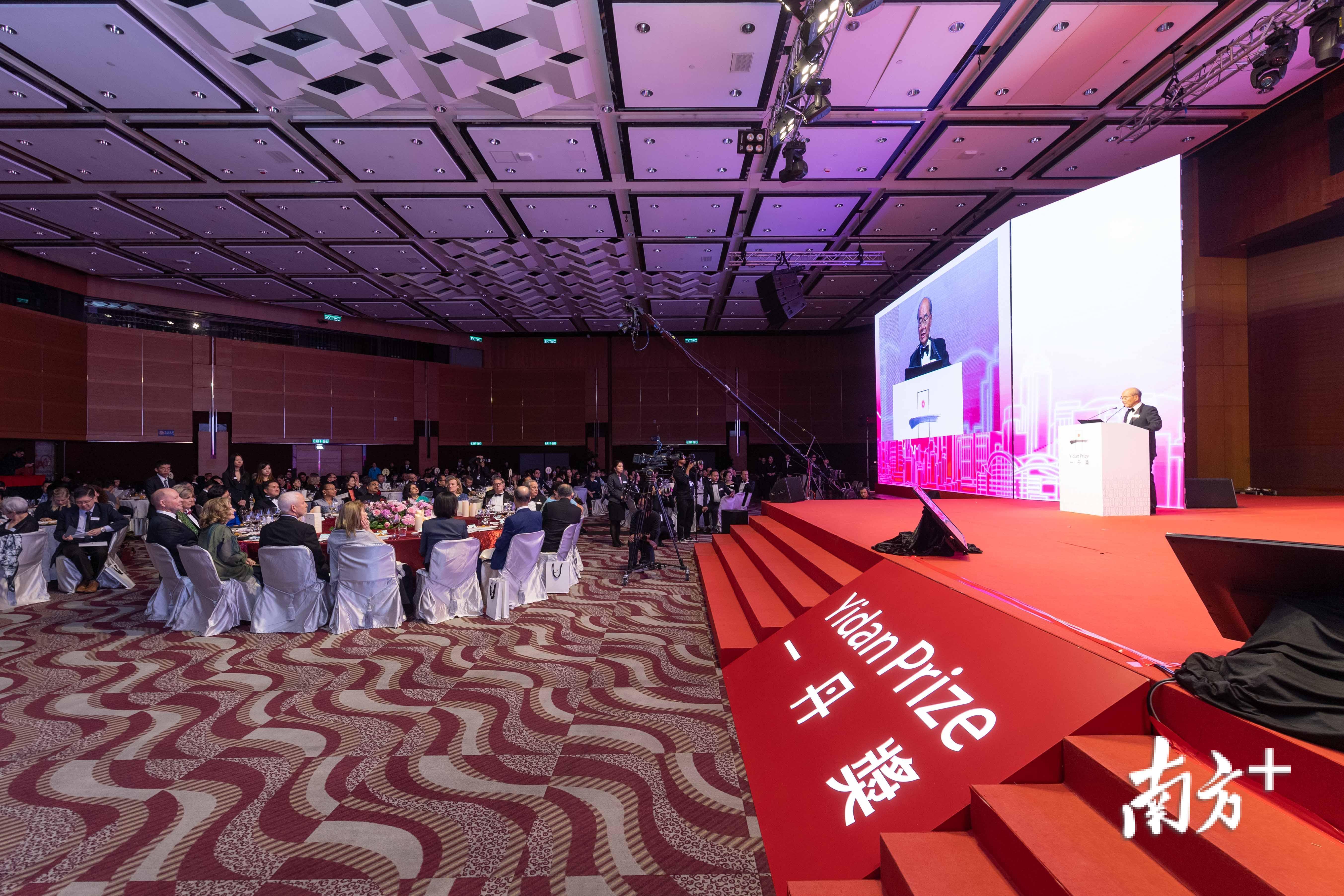 颁奖典礼现场。