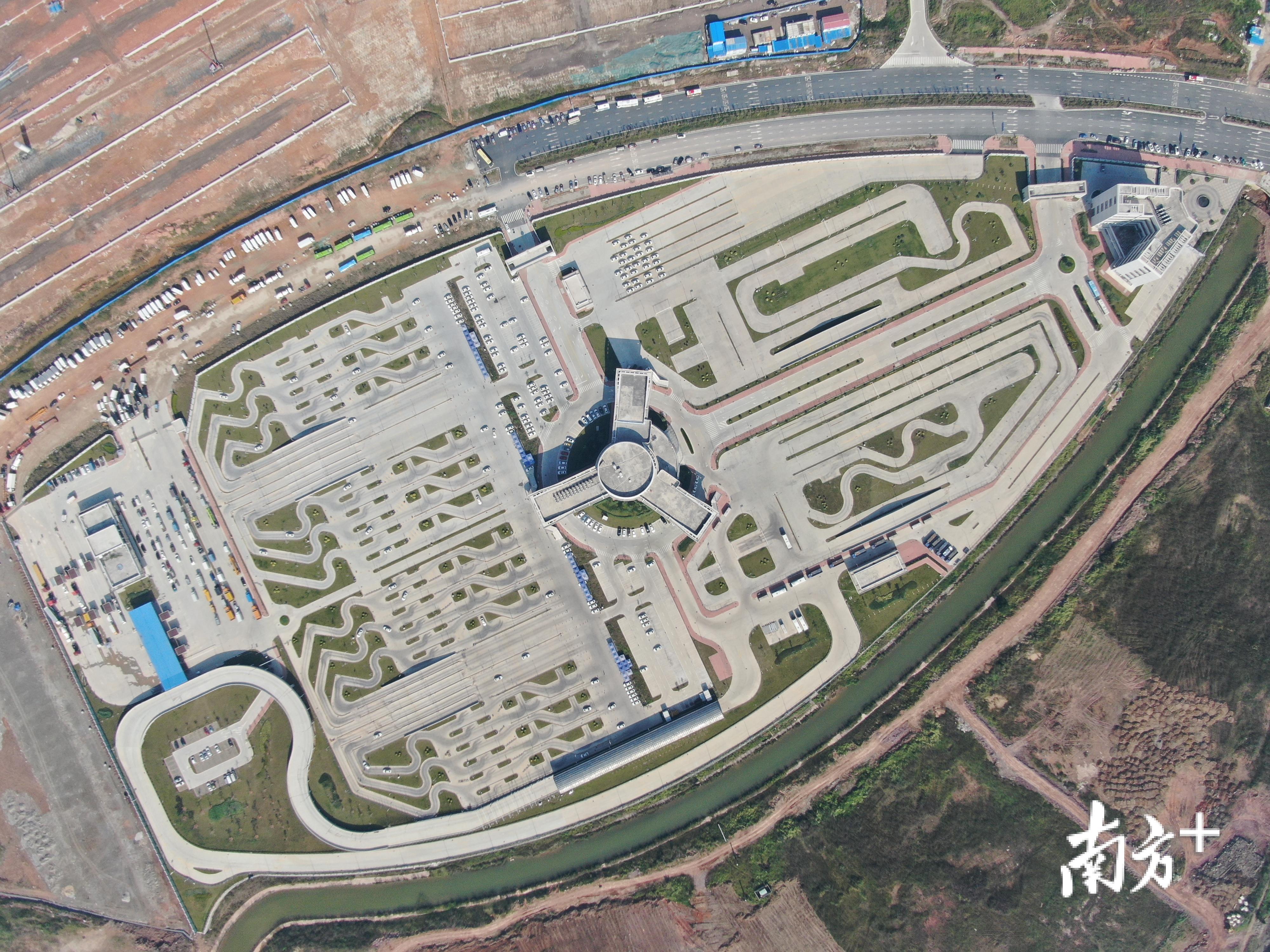广州驾考化龙新考场揭牌,每年可供30万人次考试