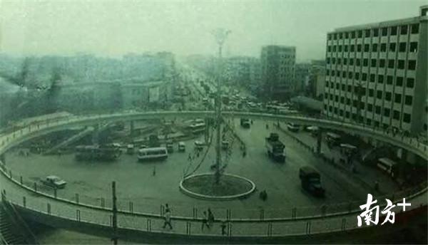 人民天桥老照片。 人民天桥老照片。