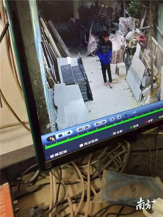 廖玉明走失时监控显示情况。