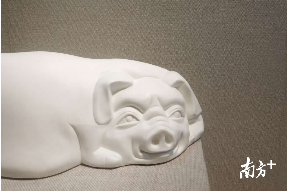 多图|新年礼物上线，各种“魔性猪”正在石湾陶瓷博物馆展出_南方plus_南方+