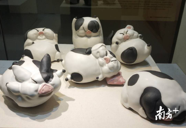 兄弟们,一起嗨皮啊。 戴嘉信 摄。 兄弟们,一起嗨皮啊。 戴嘉信 摄。