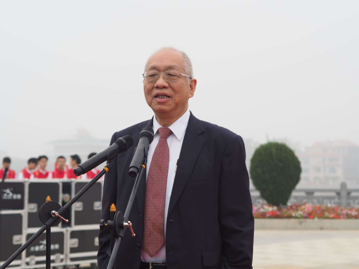 丘成桐:我总惦记着蕉岭,惦记着梅州的发展