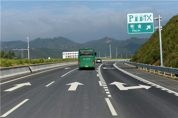 视频| 隧道有"星星"和"流星"闪耀!武深高速惠州段28日通车