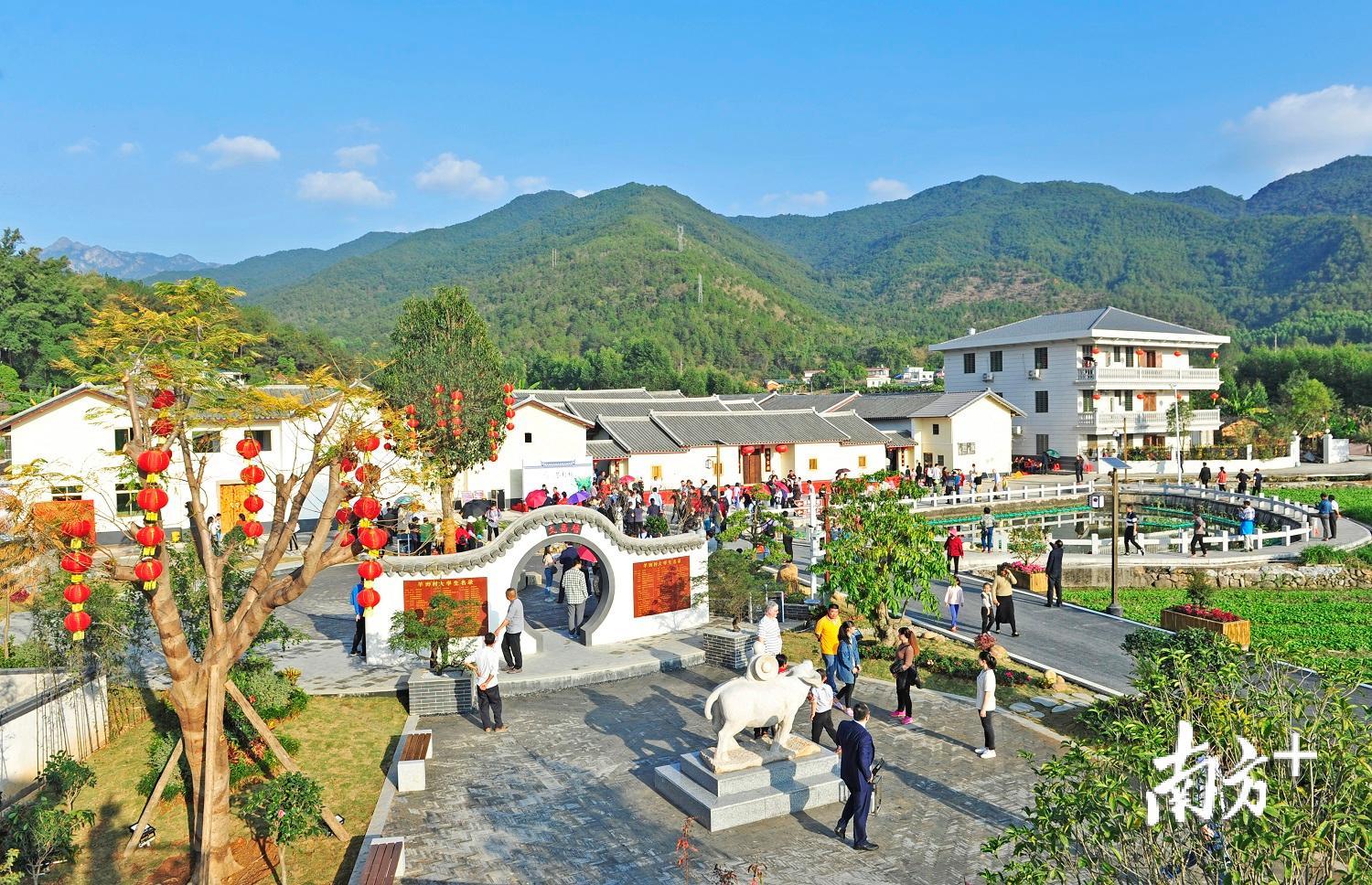 蕉岭县文福镇羊岃村。何森垚 摄