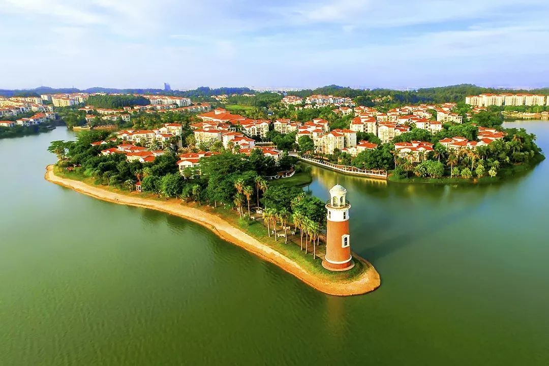 ▲醉美仙湖/崔展鹏摄