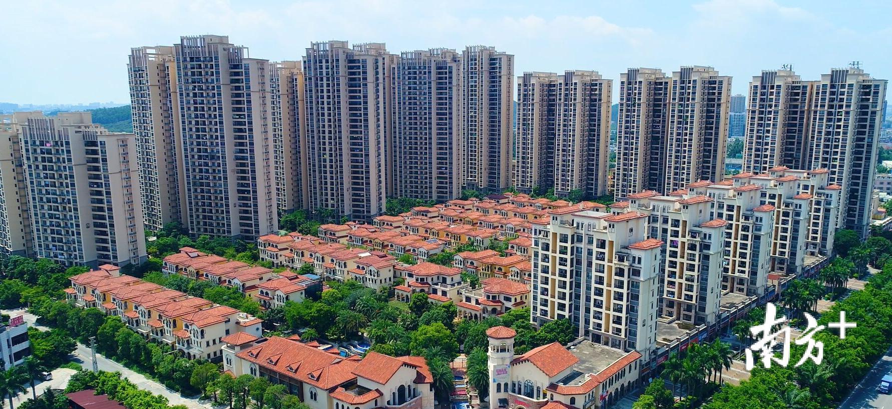 现在黄江居民陆续搬进农民公寓。